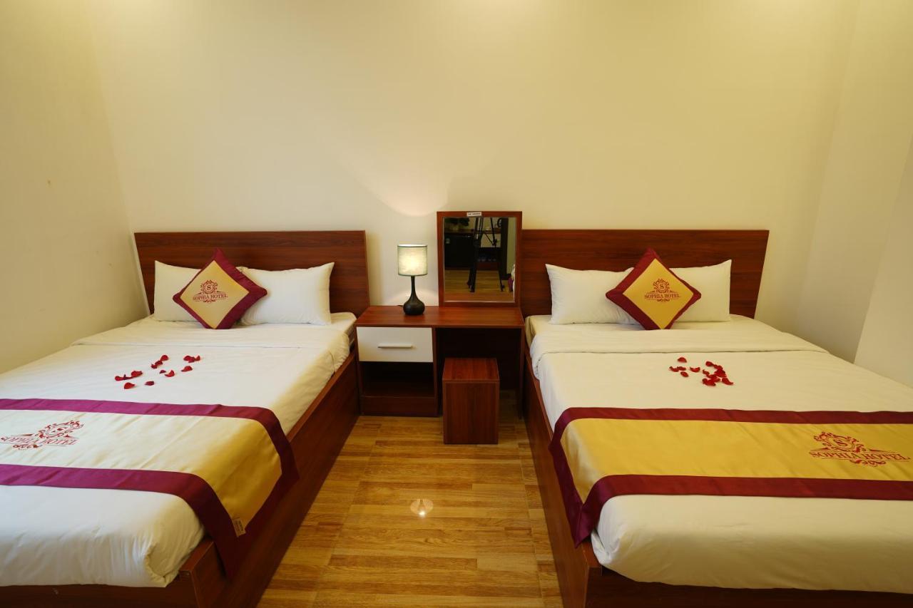 Sapphire Hotel Hue Esterno foto