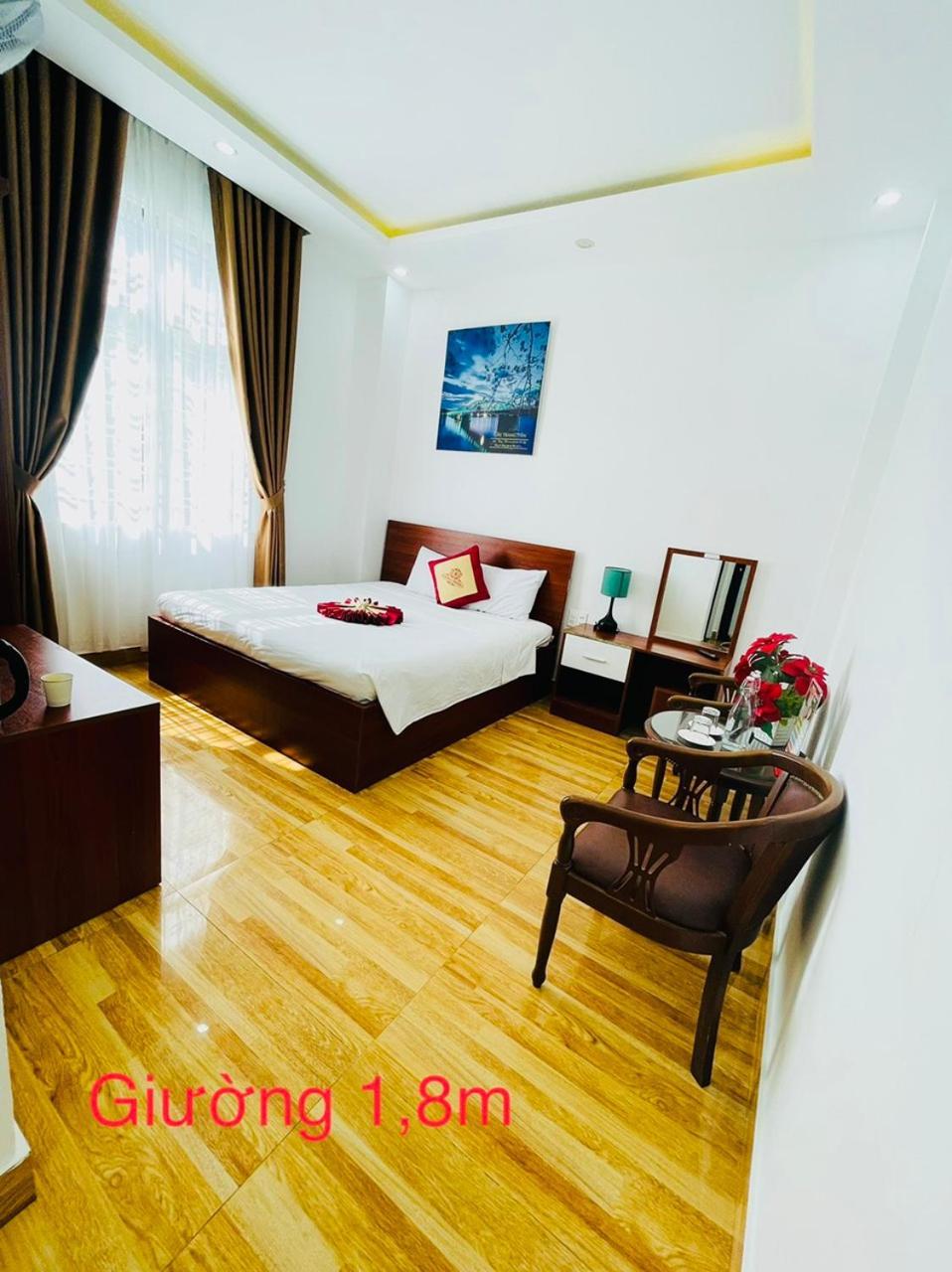 Sapphire Hotel Hue Esterno foto