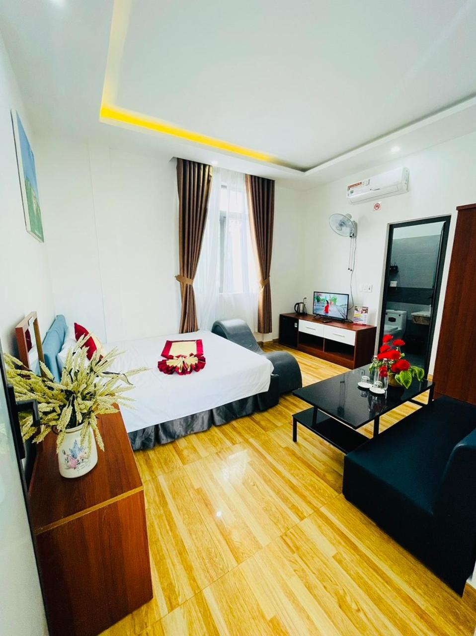 Sapphire Hotel Hue Esterno foto